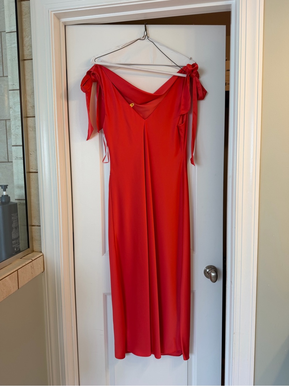 Astr Red Tie-Shoulder V-Neck Maxi Dress
